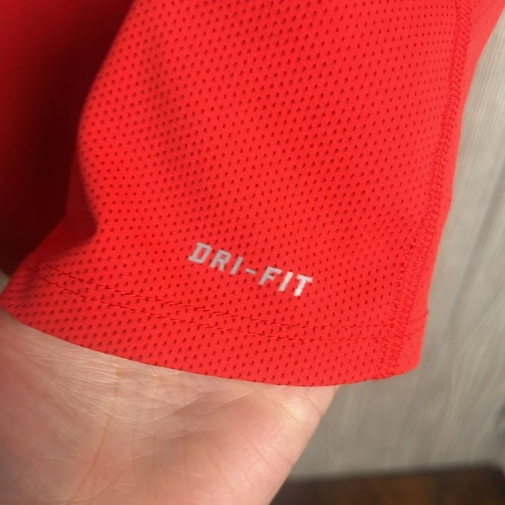 Nike Women's Bright Red Short Sleeve Tee Dri Fit Running Size XL